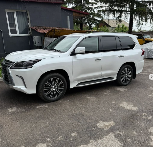 Lexus LX — white — ROCCO Racing